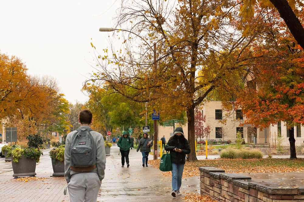 Students walking the CSU campus in the fall